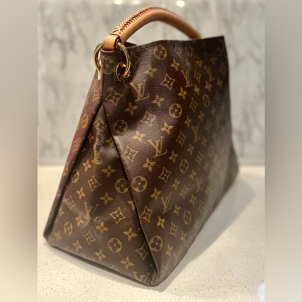 Louis Vuitton Monogram MM Artsy Bag - Picture 4 of 14